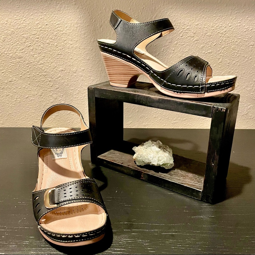 Selina black contrast stitch chunky heel sandal size 37